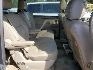2004 Toyota Sienna XLE with VIN 5TDBA22C24S002697, listed as a Copart auction lot 54633065 with 241,447 mi miles and Clean Title. Bid and sale history available at carsss.com. Image 11.