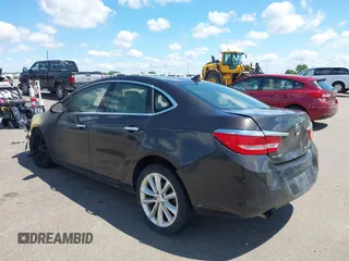 2014 Buick Verano Group z VIN 1G4PS5SK9E4155906, wystawiony jako IAAI lot #42319679 z przebiegiem Nie podano mil oraz . Historia ofert i sprzedaży dostępna na DreamBid. Obrazek 3.