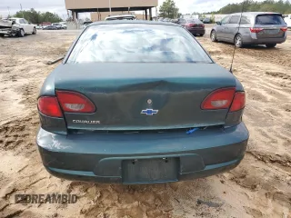 2002 Chevrolet Cavalier with VIN 1G1JC124527139769, listed as a Copart auction lot 79622564 with 0 mi miles and Clean Title. Bid and sale history available at carsss.com. Image 6.
