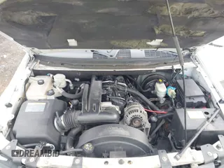 2008 GMC Envoy Denali with VIN 1GKET63M382216072, listed as a IAAI auction lot 41618044 with 148,598 mi miles. Bid and sale history available at carsss.com. Image 10.