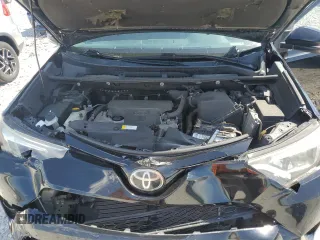 2017 Toyota RAV4 SE z VIN 2T3JFREV9HW647810, wystawiony jako Copart lot #57019355 z przebiegiem 108 770 mil mil oraz Czysty tytuł • Clean title. Historia ofert i sprzedaży dostępna na DreamBid. Obrazek 12.