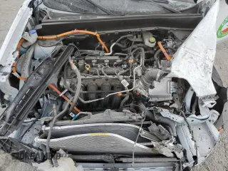 2024 Ford Maverick XL with VIN 3FTTW8A32RRB32385, listed as a Copart auction lot 87480054 with 9,613 mi miles and Salvage Title. Bid and sale history available at carsss.com. Image 11.