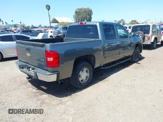 2011 Chevrolet Silverado 1500 LT with VIN 3GCPCSE02BG239588, listed as a IAAI auction lot 41963388 with 253,620 mi miles and . Bid and sale history available at DreamBid. Image 4.