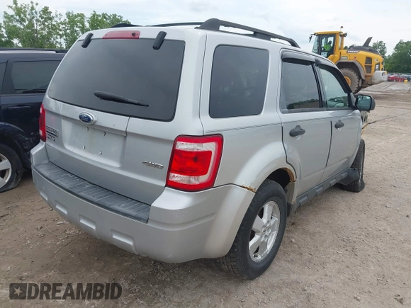 2008 Ford Escape XLT с VIN 1FMCU93128KA54213, выставлен на аукционе IAAI как лот 42558890 с пробегом 115 995 миль миль и . История ставок и продаж доступна на DreamBid. Изображение 4.