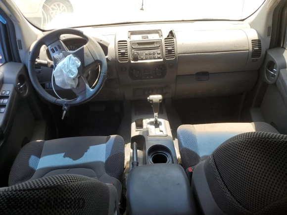 2007 Nissan Xterra SE z VIN 5N1AN08U77C515644, wystawiony jako Copart lot #55336915 z przebiegiem 248 478 mil mil oraz Szkoda całkowita • Salvage title. Historia ofert i sprzedaży dostępna na DreamBid. Obrazek 8.