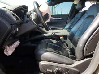 2017 Lincoln MKZ Reserve z VIN 3LN6L5E98HR641412, wystawiony jako Copart lot #55060185 z przebiegiem 121 656 mil mil oraz Szkoda całkowita • Salvage title. Historia ofert i sprzedaży dostępna na DreamBid. Obrazek 7.