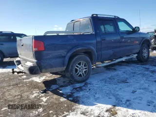 2004 GMC Sonoma SLS with VIN 1GTDT13X24K138866, listed as a Copart auction lot 46096955 with 215,499 mi miles and Salvage Title. Bid and sale history available at carsss.com. Image 3.