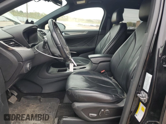 2019 Lincoln MKC Reserve with VIN 5LMCJ3D91KUL29637, listed as a Copart auction lot 54600385 with 79,637 mi miles and Salvage title. Bid and sale history available at DreamBid. Image 7.