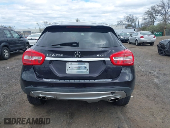 2015 Mercedes-Benz GLA 250 z VIN WDCTG4GB0FJ114889, wystawiony jako IAAI lot #42049338 z przebiegiem 83 676 mil mil oraz . Historia ofert i sprzedaży dostępna na DreamBid. Obrazek 16.