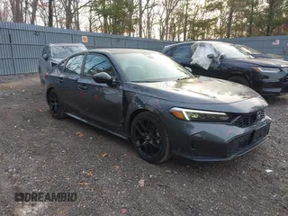 2025 Honda Civic Sport z VIN 2HGFE2F59SH504928, wystawiony jako IAAI lot #41779524 z przebiegiem 11 332 mil mil oraz . Historia ofert i sprzedaży dostępna na DreamBid. Obrazek 1.