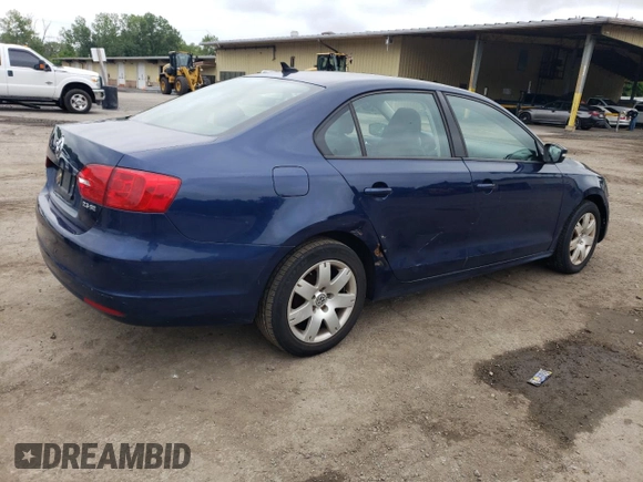 2011 Volkswagen Jetta SE z VIN 3VWDZ7AJ9BM012040, wystawiony jako Copart lot #66552264 z przebiegiem 171 529 mil mil oraz Czysty tytuł • Clean title. Historia ofert i sprzedaży dostępna na DreamBid. Obrazek 3.