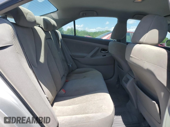 2008 Toyota Camry LE z VIN 4T1BE46KX8U755618, wystawiony jako Copart lot #55995605 z przebiegiem 190 901 mil mil oraz Czysty tytuł • Clean title. Historia ofert i sprzedaży dostępna na DreamBid. Obrazek 10.