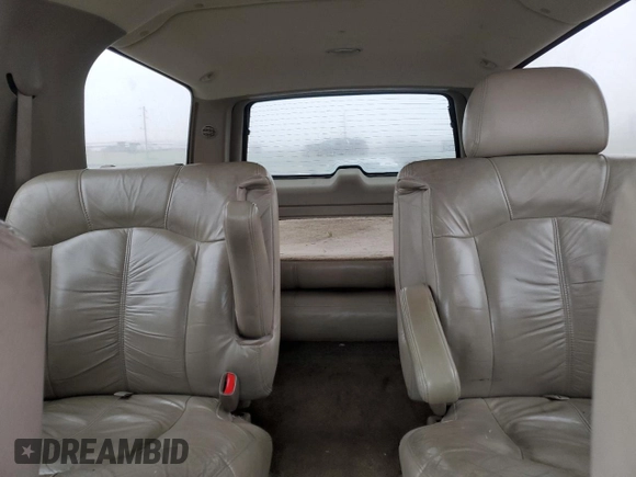 2002 Chevrolet Suburban Z71 with VIN 3GNFK16Z72G232892, listed as a Copart auction lot 44151705 with 0 mi miles and Salvage Title. Bid and sale history available at carsss.com. Image 10.