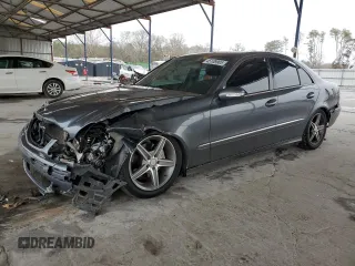 2006 Mercedes-Benz E 500 z VIN WDBUF70J96A963935, wystawiony jako Copart lot #45108905 z przebiegiem 204 278 mil mil oraz Szkoda całkowita • Salvage title. Historia ofert i sprzedaży dostępna na DreamBid. Obrazek 1.