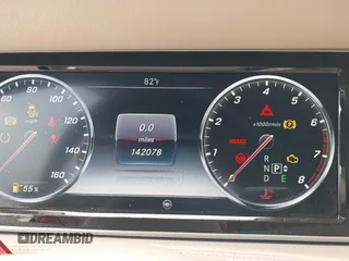 2015 Mercedes-Benz S 550 z VIN WDDUG8FB7FA121928, wystawiony jako IAAI lot #42414151 z przebiegiem 142 078 mil mil oraz . Historia ofert i sprzedaży dostępna na DreamBid. Obrazek 7.