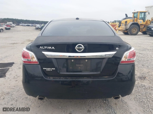 2015 Nissan Altima 2.5 with VIN 1N4AL3AP0FC414000, listed as a IAAI auction lot 41521490 with 178,175 mi miles. Bid and sale history available at carsss.com. Image 16.