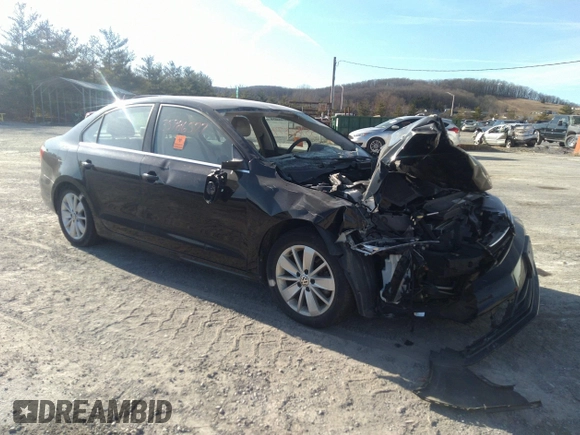 2015 Volkswagen Jetta Sedan 1.8T SE w/Connectivity with VIN 3VWD07AJ2FM255186, listed as a IAAI auction lot 35986577 with 7,853 mi miles. Bid and sale history available at carsss.com. Image 1.