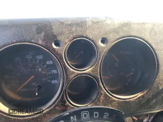 1989 Chevrolet Chevy Van z VIN 1GBEG25K4K7168245, wystawiony jako Copart lot #60162924 z przebiegiem 22 708 mil mil oraz Szkody całkowita. Historia ofert i sprzedaży dostępna na DreamBid. Obrazek 9.