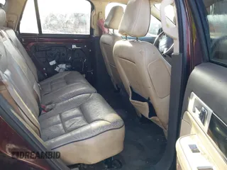 2009 Lincoln MKX z VIN 2LMDU88CX9BJ02825, wystawiony jako IAAI lot #41946040 z przebiegiem 171 395 mil mil oraz . Historia ofert i sprzedaży dostępna na DreamBid. Obrazek 8.