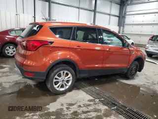 2019 Ford Escape SE with VIN 1FMCU9GD5KUA63410, listed as a Copart auction lot 48008035 with 69,552 mi miles and Salvage Title. Bid and sale history available at carsss.com. Image 3.