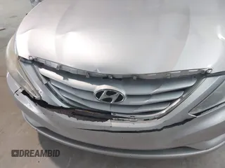 2013 Hyundai Sonata GLS z VIN 5NPEB4AC3DH720286, wystawiony jako IAAI lot #42330871 z przebiegiem 248 099 mil mil oraz . Historia ofert i sprzedaży dostępna na DreamBid. Obrazek 6.