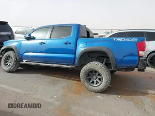 2018 Toyota Tacoma SR with VIN 3TMCZ5AN1JM124111, listed as a IAAI auction lot 41741973 with 90,175 mi miles. Bid and sale history available at carsss.com. Image 14.