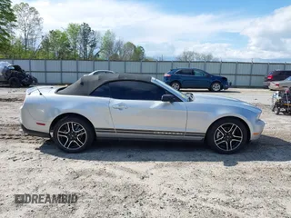 2011 Ford Mustang V6 with VIN 1ZVBP8EM6B5112240, listed as a IAAI auction lot 42030995 with 191,205 mi miles and . Bid and sale history available at carsss.com. Image 6.