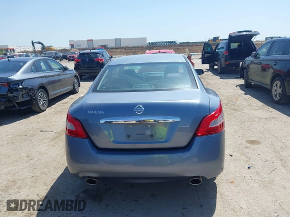 2011 Nissan Maxima SV z VIN 1N4AA5AP8BC832140, wystawiony jako IAAI lot #42014463 z przebiegiem 119 059 mil mil oraz . Historia ofert i sprzedaży dostępna na DreamBid. Obrazek 16.