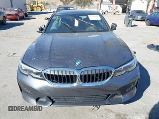 2022 BMW 3 Series 330e with VIN 3MW5P7J05N8C77293, listed as a IAAI auction lot 41322532 with 1 mi miles. Bid and sale history available at carsss.com. Image 11.