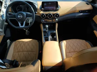 2024 Nissan Sentra SV z VIN 3N1AB8CVXRY319206, wystawiony jako Copart lot #61831025 z przebiegiem 6 966 mil mil oraz Szkoda całkowita • Salvage title. Historia ofert i sprzedaży dostępna na DreamBid. Obrazek 8.