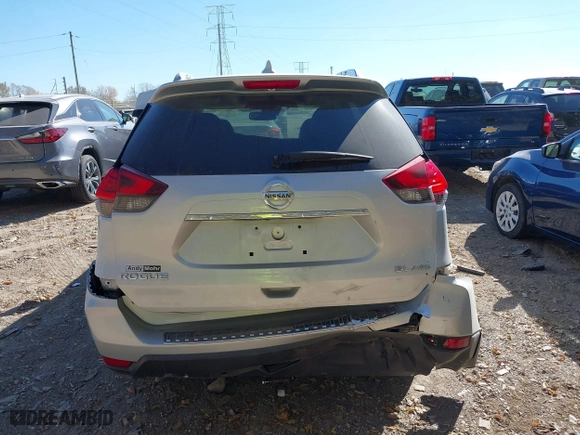 2017 Nissan Rogue SL with VIN 5N1AT2MV4HC787053, listed as a IAAI auction lot 40675244 with 82,224 mi miles. Bid and sale history available at carsss.com. Image 16.