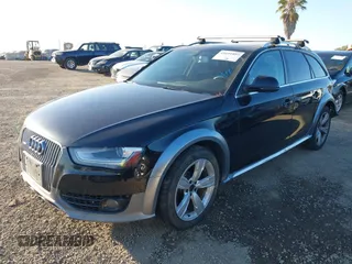 2013 Audi allroad Premium with VIN WA19FAFL8DA142099, listed as a IAAI auction lot 41641097 with 152,559 mi miles. Bid and sale history available at carsss.com. Image 17.