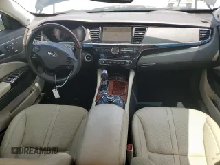 2015 Kia K900 Premium z VIN KNALU4D41F6027488, wystawiony jako Copart lot #65242944 z przebiegiem 102 747 mil mil oraz Szkody całkowita. Historia ofert i sprzedaży dostępna na DreamBid. Obrazek 8.