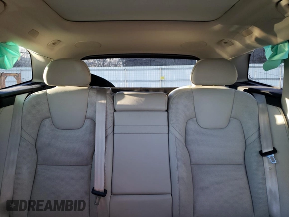 2019 Volvo XC60 Inscription with VIN LYVBR0DL3KB235047, listed as a Copart auction lot 85550134 with 16,205 mi miles and Salvage Title. Bid and sale history available at carsss.com. Image 10.