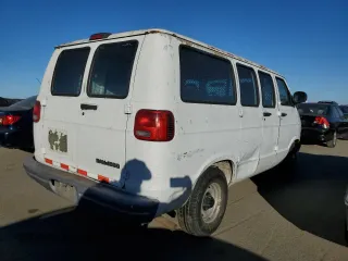 1998 Dodge Cargo with VIN 2B7HB11X9WK152378, listed as a Copart auction lot 41916415 with 139,516 mi miles and Clean Title. Bid and sale history available at carsss.com. Image 3.