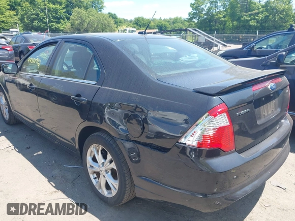 2012 Ford Fusion SE z VIN 3FAHP0HA5CR241364, wystawiony jako IAAI lot #42388912 z przebiegiem 130 126 mil mil oraz . Historia ofert i sprzedaży dostępna na DreamBid. Obrazek 3.