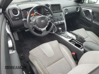 2009 Nissan GT-R Premium z VIN JN1AR54F19M251138, wystawiony jako Copart lot #63123824 z przebiegiem 37 758 mil mil oraz Szkoda całkowita • Salvage title. Historia ofert i sprzedaży dostępna na DreamBid. Obrazek 8.