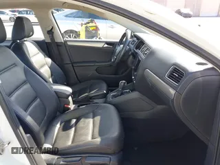 2017 Volkswagen Jetta SE with VIN 3VWDB7AJ9HM384202, listed as a IAAI auction lot 42543807 with 92,914 mi miles and . Bid and sale history available at DreamBid. Image 5.