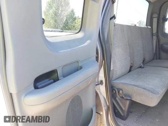 2002 Ford F-150 XL with VIN 2FTRX17262CA42006, listed as a IAAI auction lot 42344192 with 165,169 mi miles and . Bid and sale history available at DreamBid. Image 8.