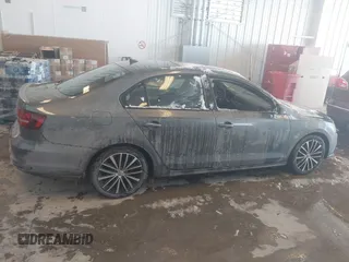 2016 Volkswagen Jetta Sport z VIN 3VWD17AJ9GM250243, wystawiony jako IAAI lot #41618054 z przebiegiem 38 520 mil mil oraz . Historia ofert i sprzedaży dostępna na DreamBid. Obrazek 13.