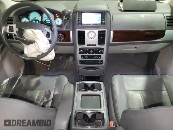 2010 Chrysler Town & Country Touring with VIN 2A4RR5DX7AR501258, listed as a Copart auction lot 51077835 with 199,425 mi miles and Clean Title. Bid and sale history available at carsss.com. Image 8.