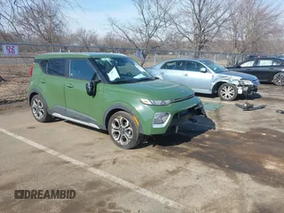 2020 Kia Soul LX with VIN KNDJ23AU2L7045440, listed as a IAAI auction lot 41649565 with 104,930 mi miles. Bid and sale history available at carsss.com. Image 1.