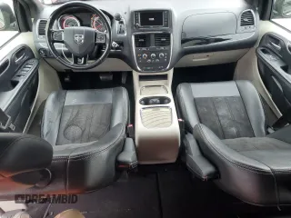 2019 Dodge Grand Caravan SXT with VIN 2C4RDGCGXKR807759, listed as a Copart auction lot 89106635 with 119,268 mi miles and Clean Title. Bid and sale history available at DreamBid. Image 8.