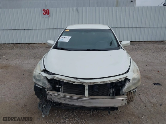 2015 Nissan Altima 2.5 with VIN 1N4AL3AP2FC457477, listed as a IAAI auction lot 41787048 with 122,468 mi miles. Bid and sale history available at carsss.com. Image 13.