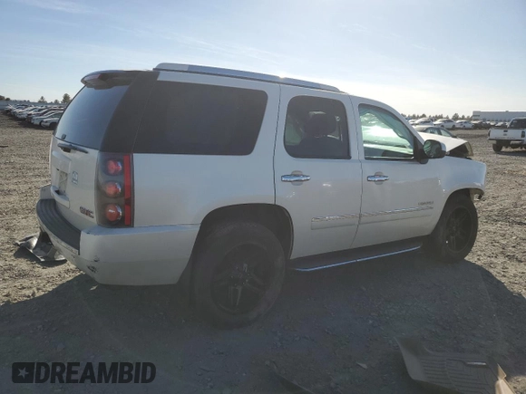 2011 GMC Yukon Denali with VIN 1GKS2EEF9BR384327, listed as a Copart auction lot 73546994 with 175,114 mi miles and Salvage Title. Bid and sale history available at carsss.com. Image 3.