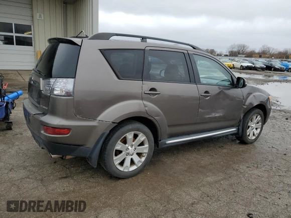 2010 Mitsubishi Outlander SE with VIN JA4AS3AW5AZ001574, listed as a Copart auction lot 47678375 with 211,989 mi miles and Salvage title. Bid and sale history available at DreamBid. Image 3.