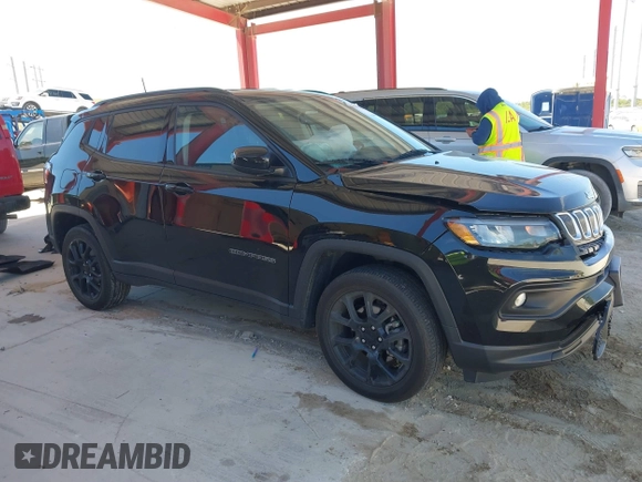 2022 Jeep Compass Latitude Lux z VIN 3C4NJDFB8NT127866, wystawiony jako IAAI lot #41859265 z przebiegiem 29 005 mil mil oraz . Historia ofert i sprzedaży dostępna na DreamBid. Obrazek 13.