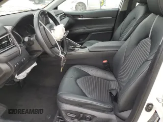 2022 Toyota Camry SE with VIN 4T1G11AK5NU624163, listed as a Copart auction lot 50743215 with 30,773 mi miles and Salvage Title. Bid and sale history available at carsss.com. Image 7.