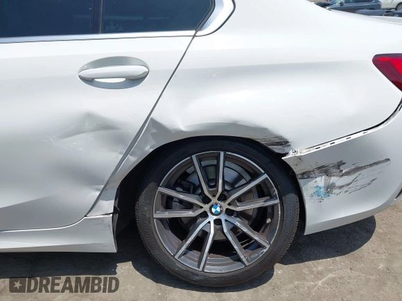 2021 BMW 3 Series 330i с VIN WBA5R1C03MFK81966, выставлен на аукционе IAAI как лот 42483816 с пробегом 50 176 миль миль и . История ставок и продаж доступна на DreamBid. Изображение 6.