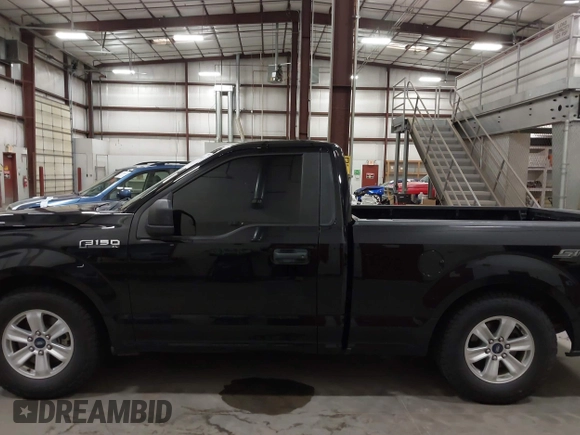 2018 Ford F-150 XL с VIN 1FTMF1EPXJKE53737, выставлен на аукционе IAAI как лот 42300187 с пробегом 93 289 миль миль и . История ставок и продаж доступна на DreamBid. Изображение 15.
